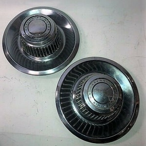 Vintage ORIGINAL Chevy Corvette Camaro Nova Rally Hubcap / Wheelcover GW552504