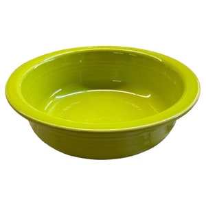 Fiesta -Lemongrass Green Large Bowl Homer Laughlin Ceramic Dish 1 Quart 40oz
