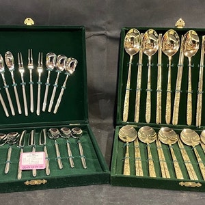 Vintage Sammi Industrial Co Oriental Style Silverware and Chopsticks Set