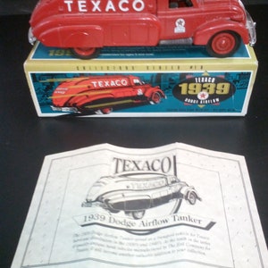 Texaco 1939 Dodge Airflow Replica With Locking Coin Bank