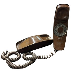Rotary Phone Trimline Brown Western Electric Vintage Bell System Dial 1970s