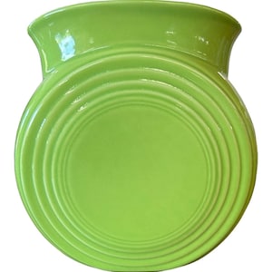 Fiesta - Chartreuse Green Millennium Vase II Y2K No Box Homer Laughlin Decor HLC