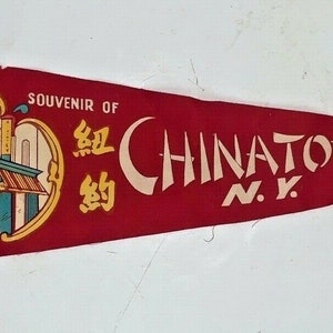 Vintage Chinatown NY New York City Souvenir Red Felt Pennant Mott Pell Street