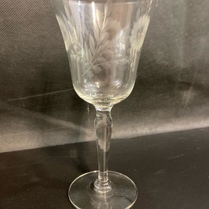 Flemington Carol Collection set of 12 Claret Wine Glasses
