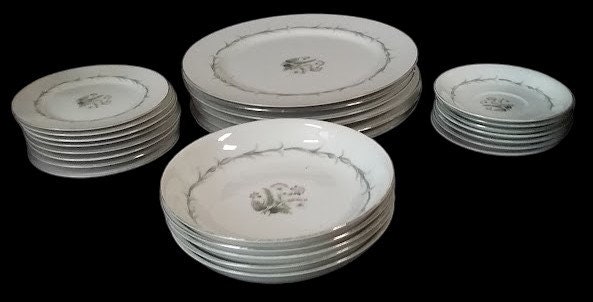  Crown食器 皿 ロイヤルクラウン 9枚セット日本製 まとめ売り Royal Crown食器 皿 ロイヤルクラウン 9枚セット日本製 まとめ売り