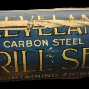 Vintage Cleveland Twist Drill Co. Carbon Steel Eight Shank Drill Set No. 26