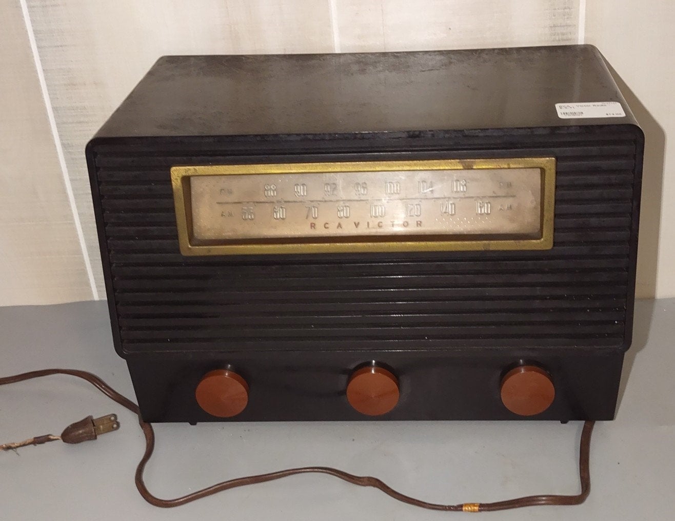 Vintage MCM 1940's RCA Victor Radio 8-X-71 Ch= RC-1070