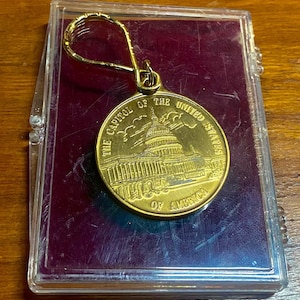 Vintage Antique Commemorative Keychain United States Congress Capitol w/ Case