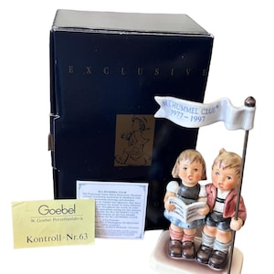 Goebel Figurine Exclusive Edition 1996/97 #999 Vintage Hummel Celebrate w/ Song