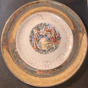 1930s Sabin Crest O Gold 22k Gold Trimmed Colonial Courting Couple Charger Plate