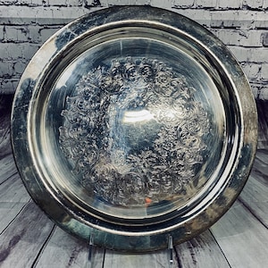 Vintage Oneida Silversmiths Round 12 inch Serving Tray