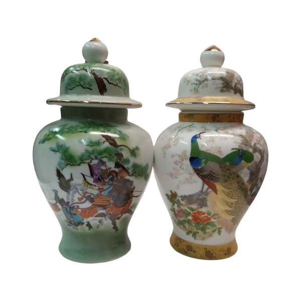 Japanese Urns Set Of 2 Vintage Antique Collectible Handpainted Decorative