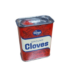 Vintage Kroger Ground Cloves Empty Metal Tin Plastic Lid Spice Shaker True Taste