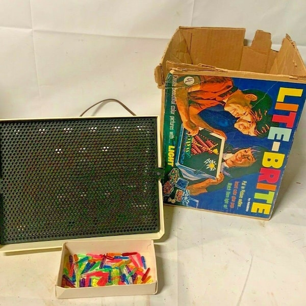 VINTAGE 1967 Hasbro Lite Brite with Color Pegs and Original Box