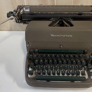 Vintage Mid Century Remington Rand Standard Typewriter 1955 Green Keys