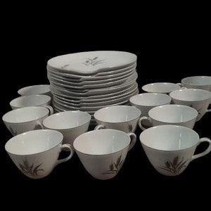 Vintage Antique Yamaka China Japan Platinum Wheat Snack Plates Tea Cups