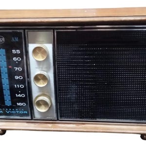 RCA Victor Victrola AM/FM Radio Vintage Collectible Nostalgic Home Audio