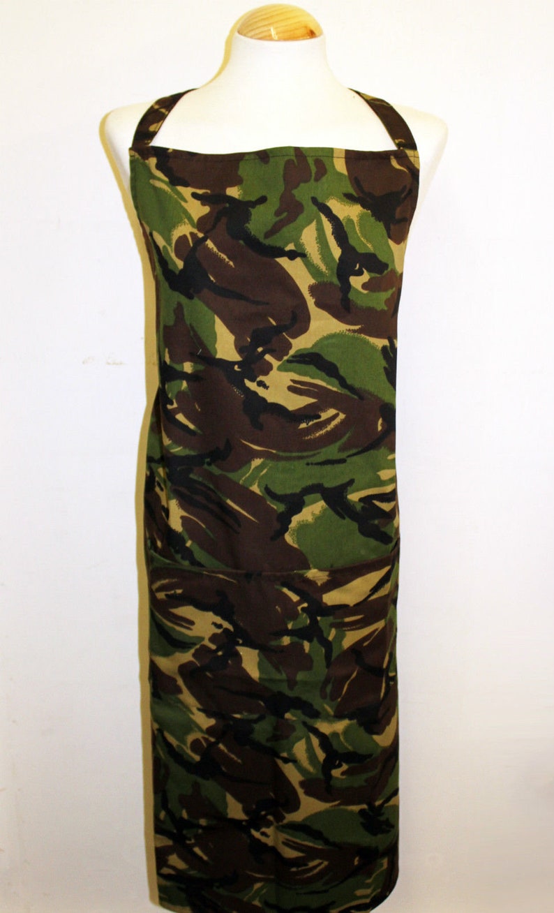 small adult / teenage camouflage apron. Made in England. Green and brown camouflage / Army Green