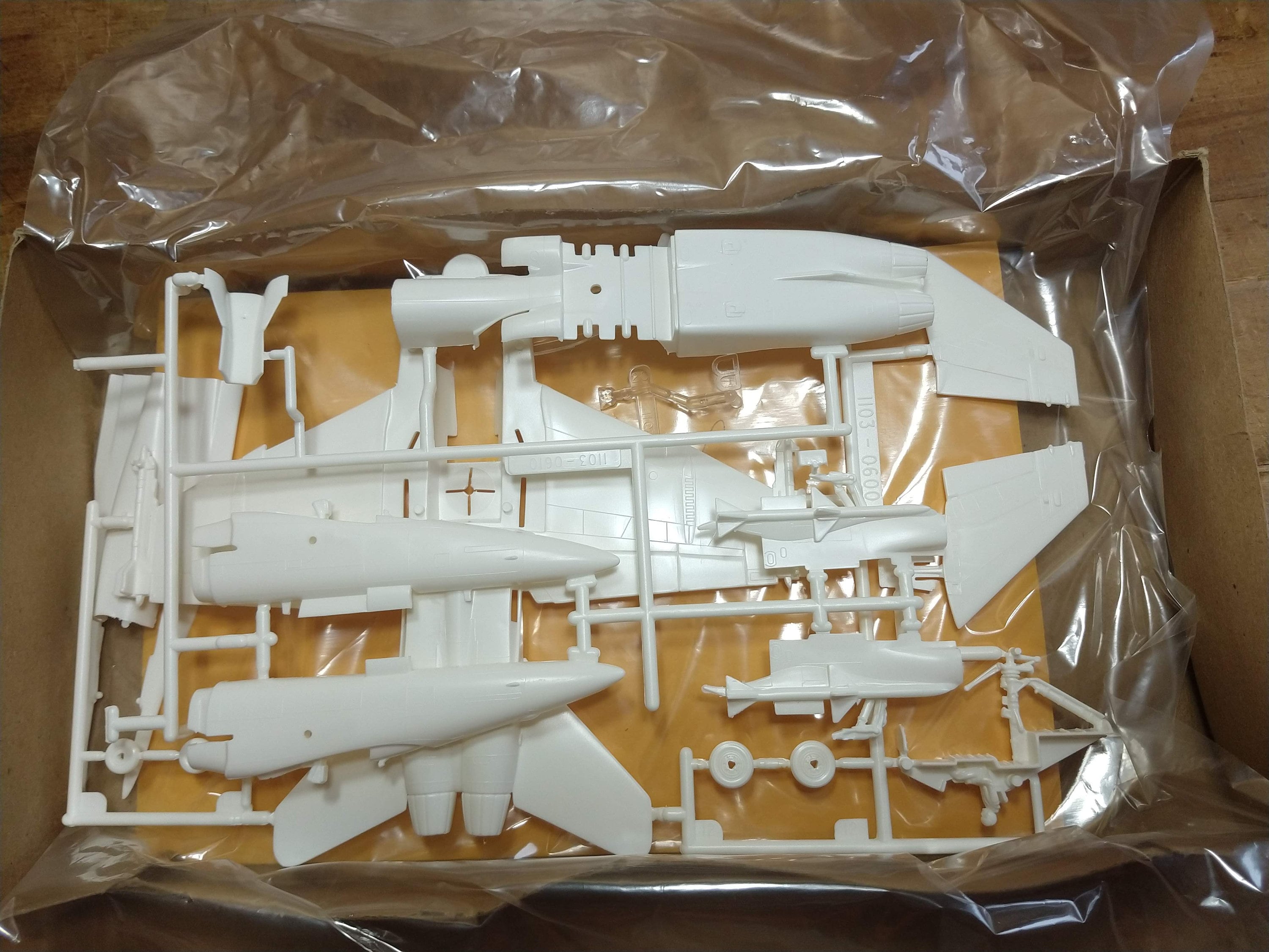 Revell Lowrider Magazine 1992 Thunderbird SC coupe : r/ModelCars