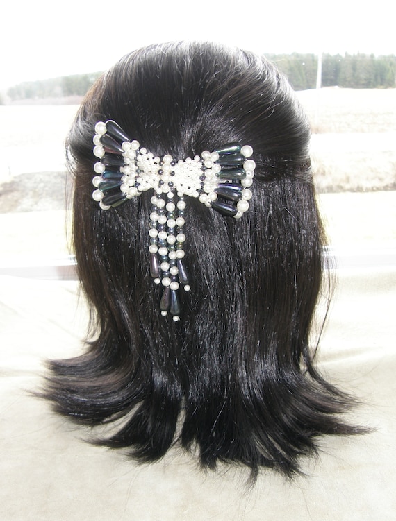 Pretty Hair Barrette 1980 Faux Pearls Aurora Borea