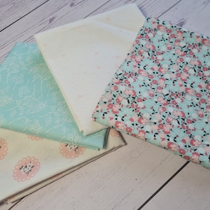 Abbie&#39;s Garden katoenen quiltstoffen met bloemen. Riley Blake.