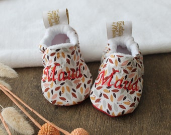 Chaussons souples bébé plusieurs modèles, cadeau de naissance, chausson facile à enfiler, chaussons originaux