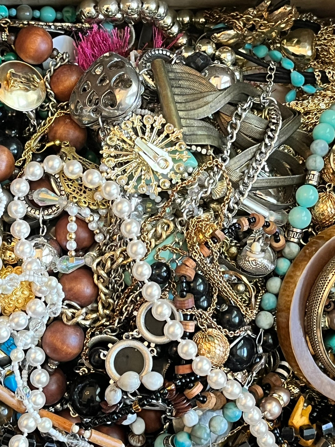 Vintage to Mod Broken Junk Craft Costume Jewelry 1 Pound Lot - Etsy