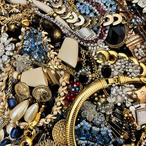 Costume Jewelry Lot 