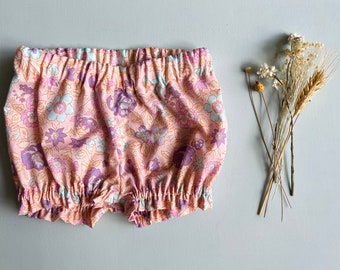 Size 6-9m ready to ship Aurelia bloomers in vintage peach floral