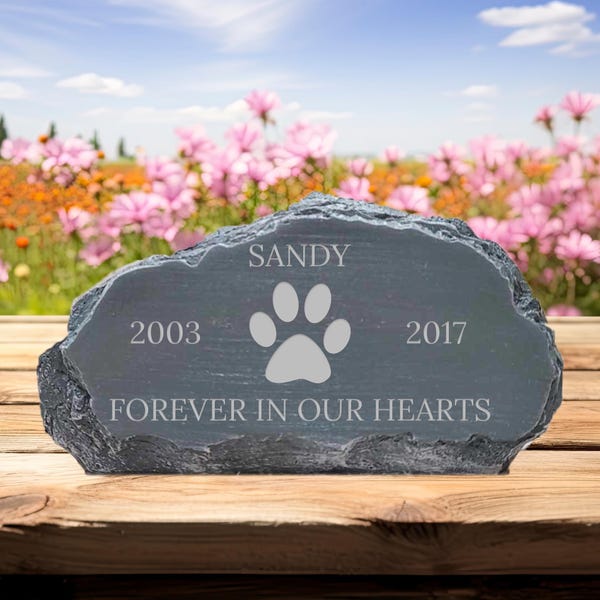Pet Memorial Stone: Custom Garden Name Plaque (Personalized Engraving) 7840