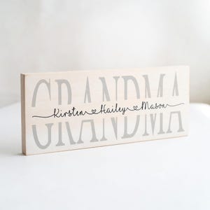 Personalized Grandma Wood Sign with Grandkids Names, Mother's Day Birthday Christmas Gift