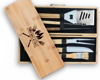 Personalized Bamboo Grill Tool Set with Custom Name, BBQ Accessories for Dad Birthday Celebration