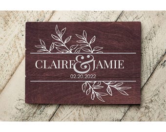 Floral Wedding Sign - Personalized Pallet Gift for Newlyweds 7344