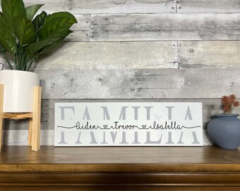Familia Name Gift | Family Sign | Gift for Family | Rustic Sign for Family Gift Idea | Personalized Gift for Family | Gift for Parents