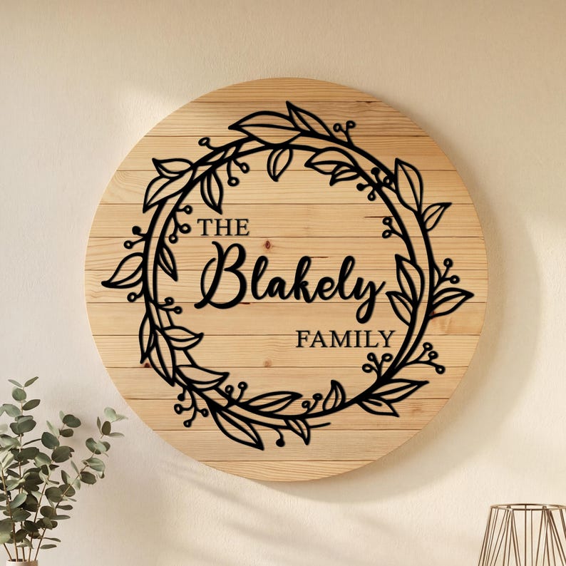 Personalized Family Name Sign | Custom Wood Wreath Wall Decor - Etsy