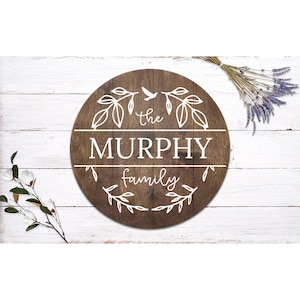 Round Last Name Family Sign with Dove - Family Name Sign - Wreath Sign - Personalized Wedding Gift - Pallet Sign - Wedding Sign 7371