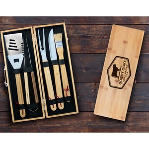 Grillmaster Gift - BBQ Grilling Tools - BBQ Set - Personalized Grilling - Spatula - Burger Flipper - Gift for Grill - Gift for Him ENG023