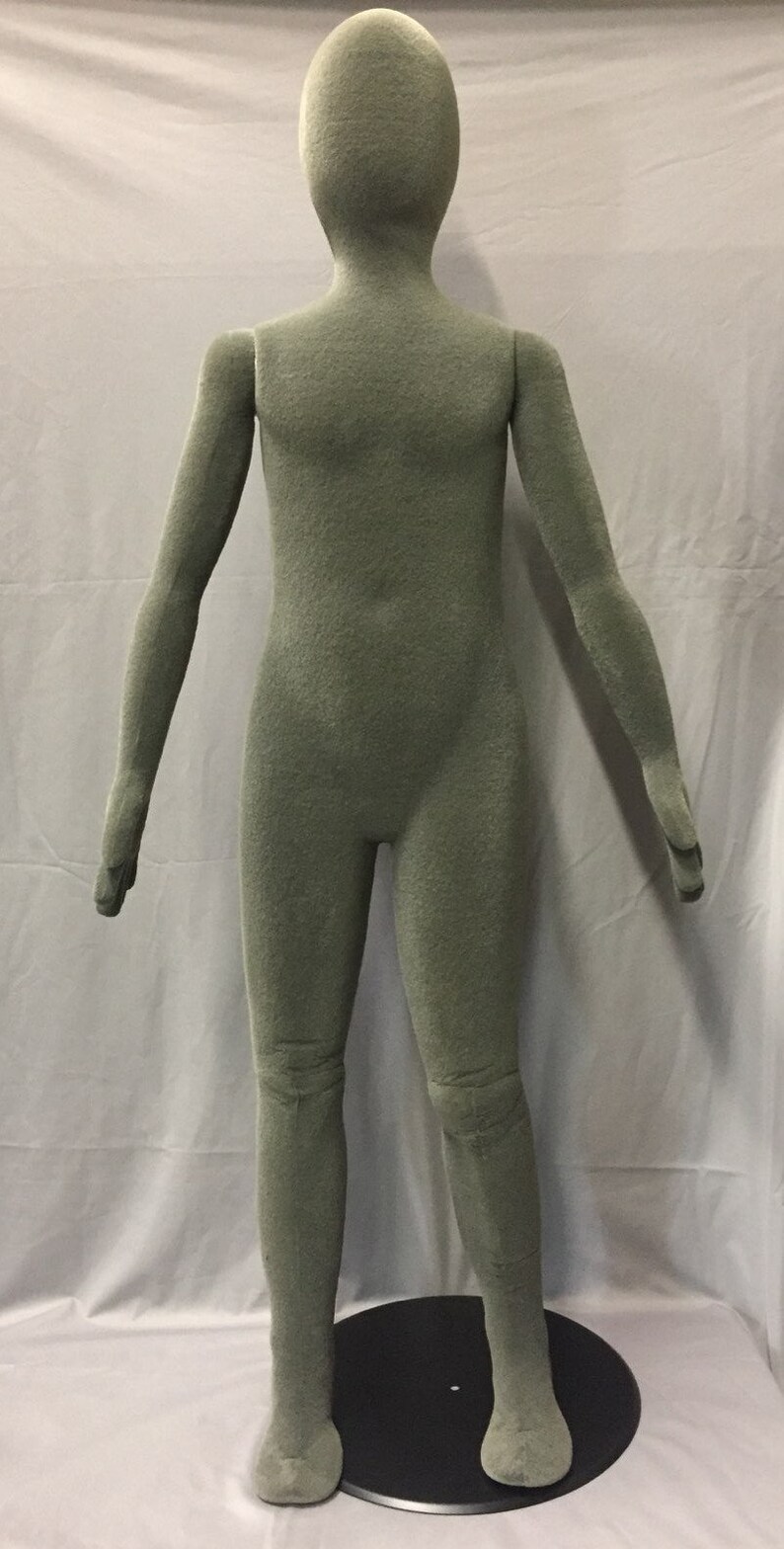 XC75 Children/'s Bendable Mannequin Grey Foam with Black Base