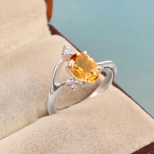 Citrine Ring, Natural Citrine Ring, Oval Cut November Birthstone Ring, Sterling Silver Engagement ring, yellow gemstone ring, Everyday Ring