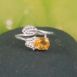 Citrine Ring, Natural Citrine Ring, Oval Cut November Birthstone Ring, Sterling Silver Engagement ring, yellow gemstone ring, Everyday Ring