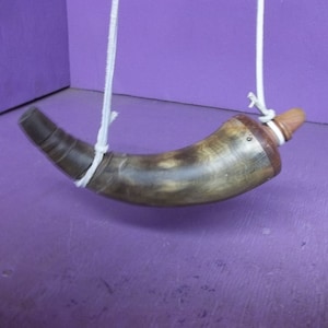 real black powder cow horn for your shotgun rifle pistol muzzle loading horn