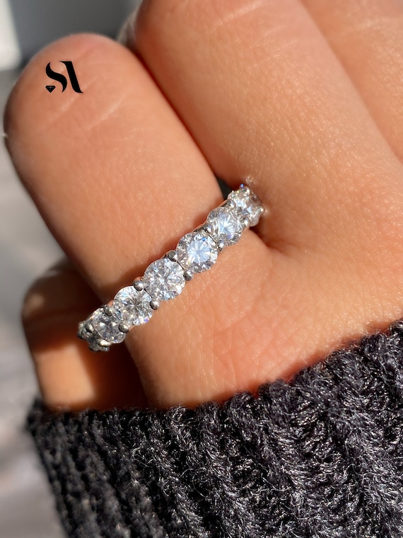 Violet | 18ct Rose Gold pavé diamond wedding ring | Taylor & Hart