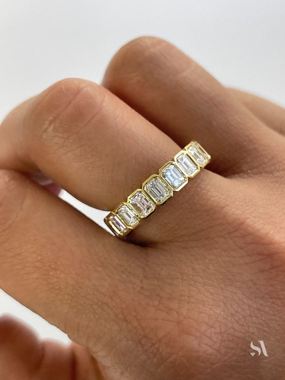 Prong Set Baguette Diamond Eternity Ring: Carina VS1 Diamonds. 14k, 18k  Gold or Platinum. Half, 3/4 or Full Eternity Band - Etsy New Zealand