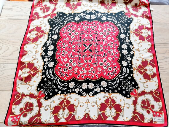 Vintage VAKKO Colorful Floral Silk Scarf Neck Scar