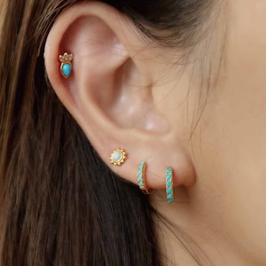 Small Turquoise Earrings, Blue Turquoise Gemstone Huggies Hoops, 18K Gold Silver925, Boho Hoop Earrings, Turquoise Stone Hoop Huggies