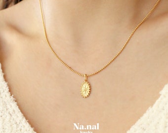 Sun Pendant Necklace • Dainty Oval Sun Medallion Boho Necklace • Sun Coin Pendant•Dainty Gold Sun Pendant Necklace•14K gold Plated Silver925
