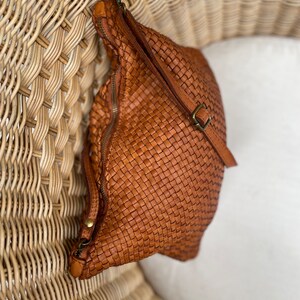 Sac bandoulière en cuir tressé cognac qualité premium fait main image 3