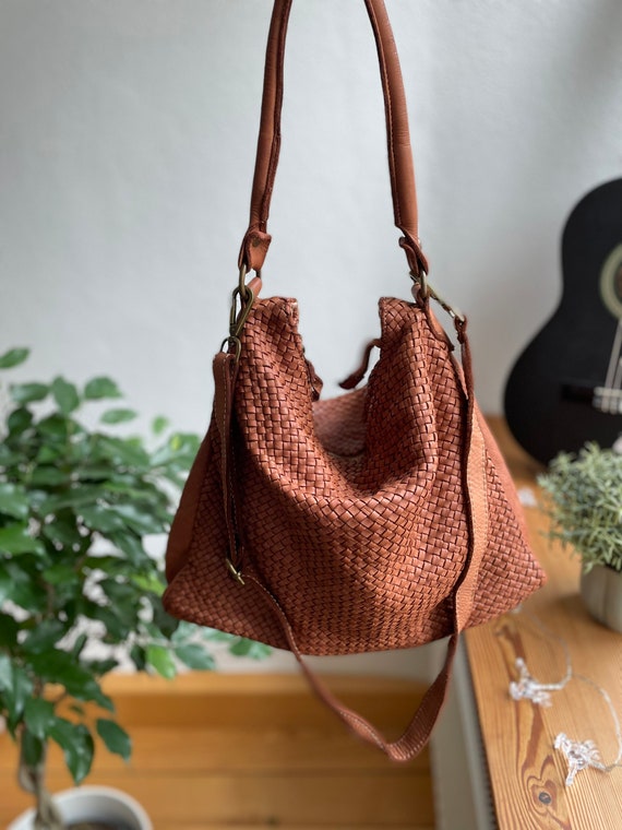 Buy 4'ways Handbags Leather Accessories Handmade Texture Top Handle Stylish  Hand & Shoulder Purses | Handbags for Women at Amazon.in