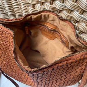 Sac bandoulière en cuir tressé cognac qualité premium fait main image 6