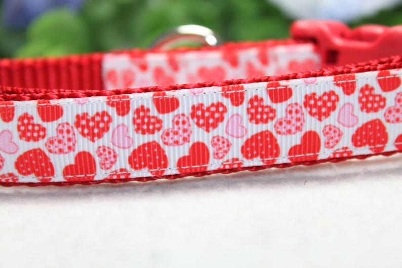 Verstelbare Valentijn Hart hondenhalsband verkrijgbaar in 3 maten: Rood en Wit Hart Valentijn Halsband, Love Hondenhalsband, Hondenaccessoire afbeelding 6